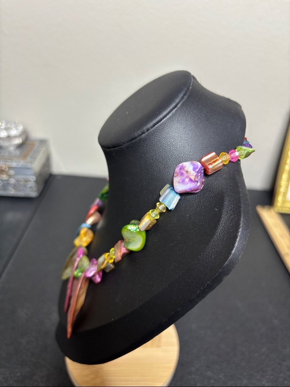 1980’s Multi Color Abalone Shell VTG Beach Boho Resort Necklace - Picture 3 of 8